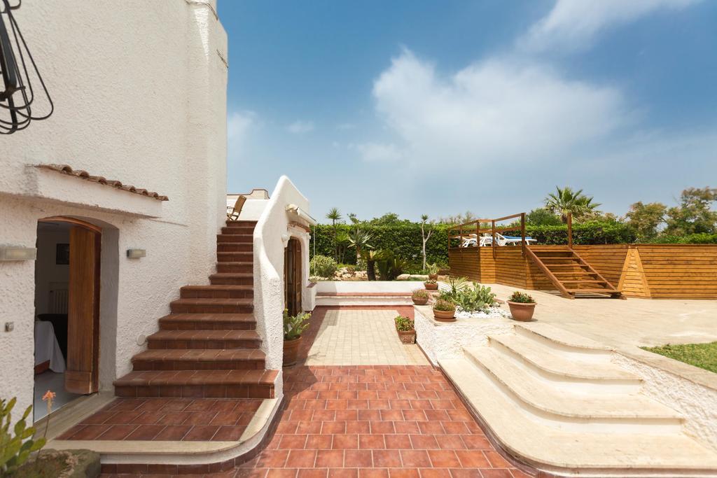 Villa Isabo Мола ди Бари Екстериор снимка